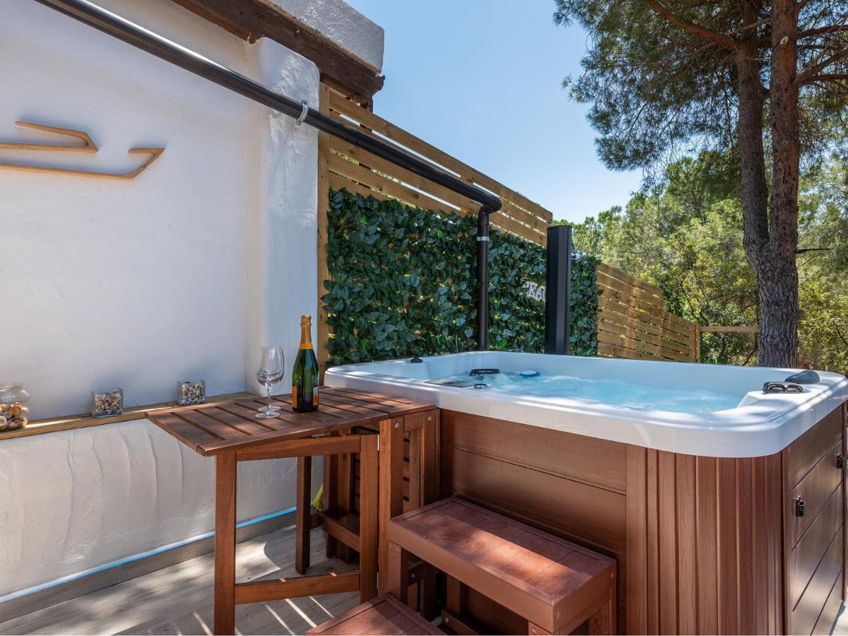 Sardinia Spa Apartment Geremèas Kültér fotó